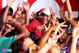 Nicaragua recibe a su Campeón: Román "Chocolatito" González