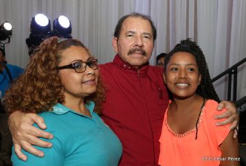 Daniel y Rosario sostienen encuentro con líderes sindicales nicaragüenses en saludo al Día Internacional de los Trabajadores