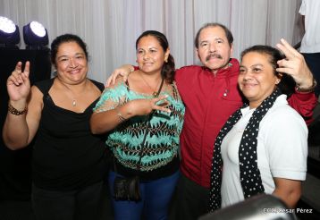 Daniel y Rosario sostienen encuentro con líderes sindicales nicaragüenses en saludo al Día Internacional de los Trabajadores