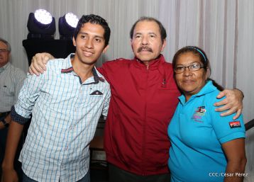 Daniel y Rosario sostienen encuentro con líderes sindicales nicaragüenses en saludo al Día Internacional de los Trabajadores