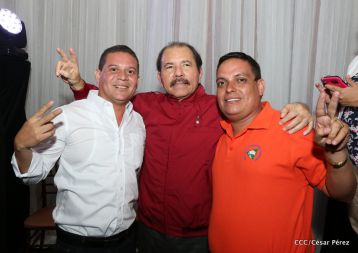 Daniel y Rosario sostienen encuentro con líderes sindicales nicaragüenses en saludo al Día Internacional de los Trabajadores