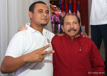 Daniel y Rosario sostienen encuentro con líderes sindicales nicaragüenses en saludo al Día Internacional de los Trabajadores