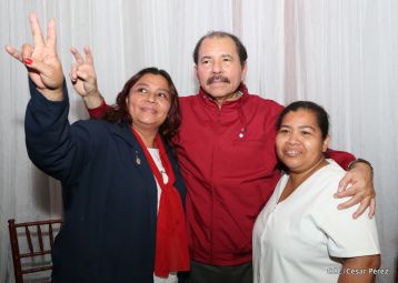 Daniel y Rosario sostienen encuentro con líderes sindicales nicaragüenses en saludo al Día Internacional de los Trabajadores