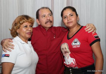 Daniel y Rosario sostienen encuentro con líderes sindicales nicaragüenses en saludo al Día Internacional de los Trabajadores