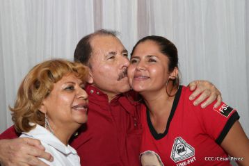 Daniel y Rosario sostienen encuentro con líderes sindicales nicaragüenses en saludo al Día Internacional de los Trabajadores