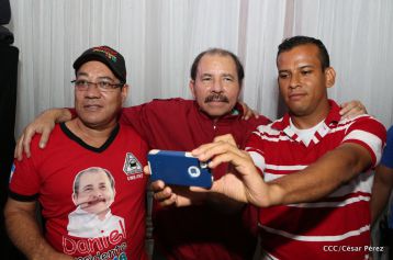 Daniel y Rosario sostienen encuentro con líderes sindicales nicaragüenses en saludo al Día Internacional de los Trabajadores