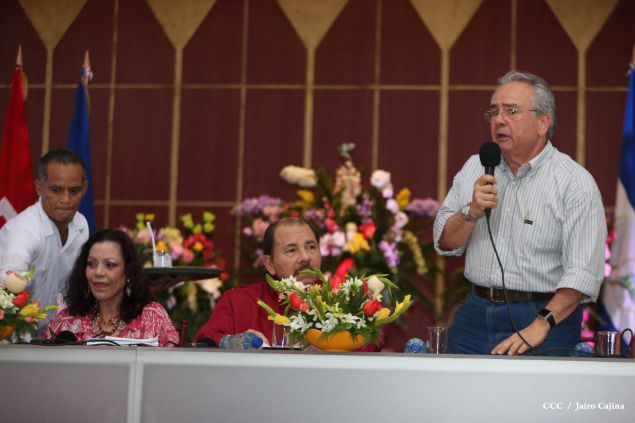 Daniel y Rosario sostienen encuentro con líderes sindicales nicaragüenses en saludo al Día Internacional de los Trabajadores