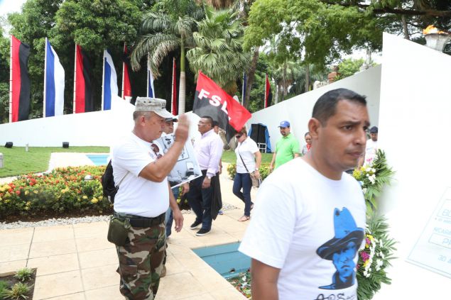 Una Flor para Tomás: Miles de nicaragüenses rinden homenaje al Comandante de la Revolución