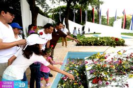 Una Flor para Tomás: Miles de nicaragüenses rinden homenaje al Comandante de la Revolución