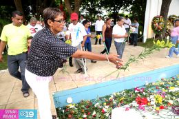 Una Flor para Tomás: Miles de nicaragüenses rinden homenaje al Comandante de la Revolución