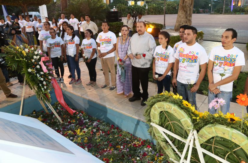 Daniel y Rosario rinden homenaje al Comandante de la Revolución, Tomás Borge Martínez