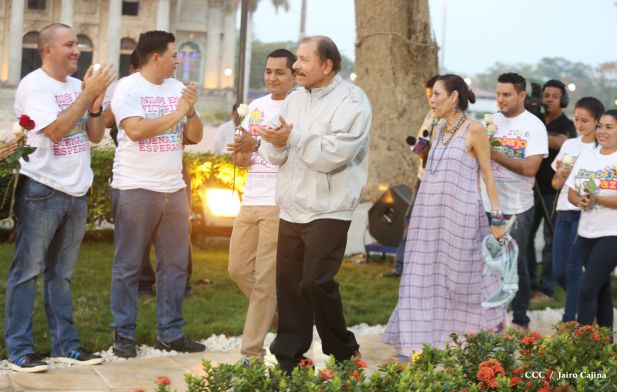 Daniel y Rosario rinden homenaje al Comandante de la Revolución, Tomás Borge Martínez