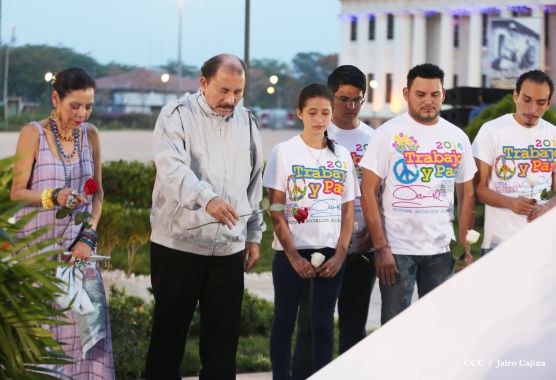 Daniel y Rosario rinden homenaje al Comandante de la Revolución, Tomás Borge Martínez