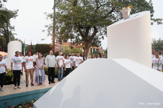 Daniel y Rosario rinden homenaje al Comandante de la Revolución, Tomás Borge Martínez