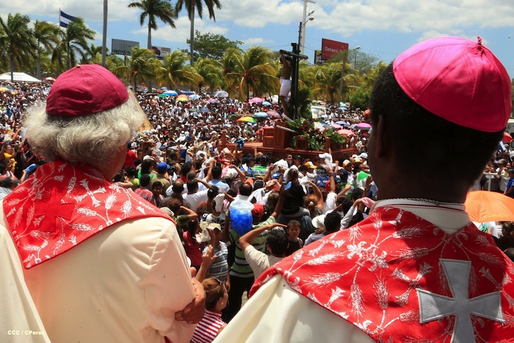Viacrucis de Viernes Santo en Managua