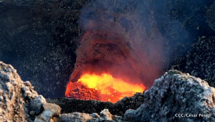Continúan llegando turistas a observar el lago de lava del Volcán Masaya