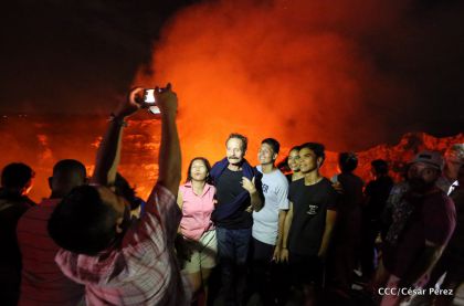 El impresionante lago de lava del Volcán Masaya