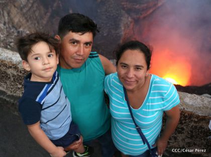 El impresionante lago de lava del Volcán Masaya