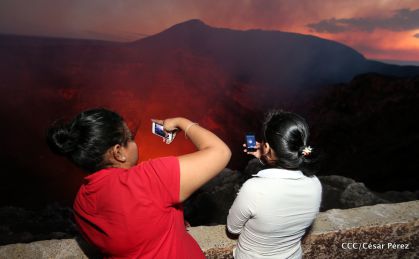 El impresionante lago de lava del Volcán Masaya