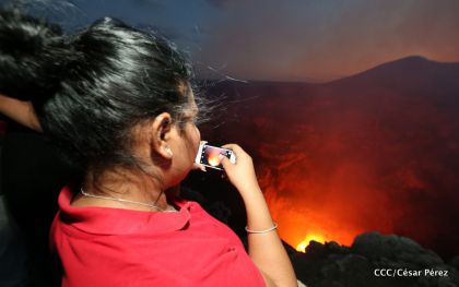 El impresionante lago de lava del Volcán Masaya