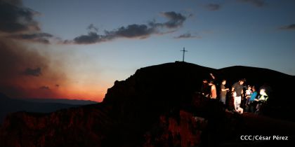 El impresionante lago de lava del Volcán Masaya