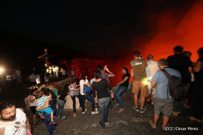 El impresionante lago de lava del Volcán Masaya