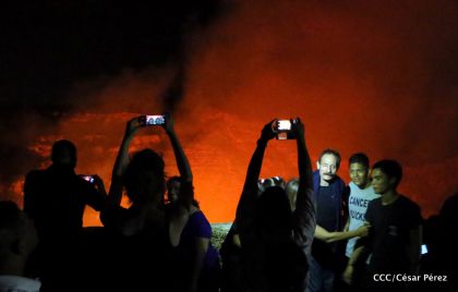 El impresionante lago de lava del Volcán Masaya