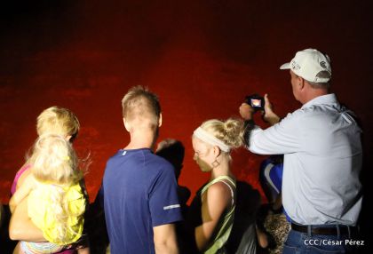 El impresionante lago de lava del Volcán Masaya