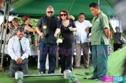 Familiares y amigos dan el último adiós al periodista Marcio Vargas