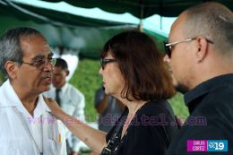 Familiares y amigos dan el último adiós al periodista Marcio Vargas