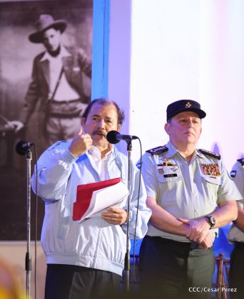 Daniel y Rosario celebran 121 Aniversario del Natalicio del General Sandino