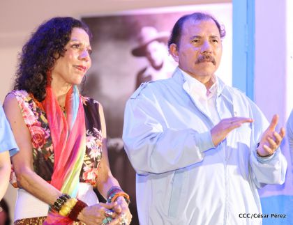 Daniel y Rosario celebran 121 Aniversario del Natalicio del General Sandino