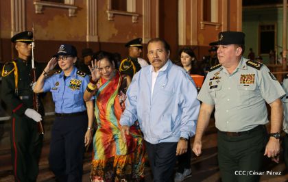 Daniel y Rosario celebran 121 Aniversario del Natalicio del General Sandino