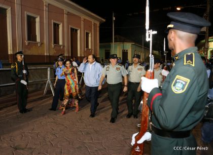 Daniel y Rosario celebran 121 Aniversario del Natalicio del General Sandino
