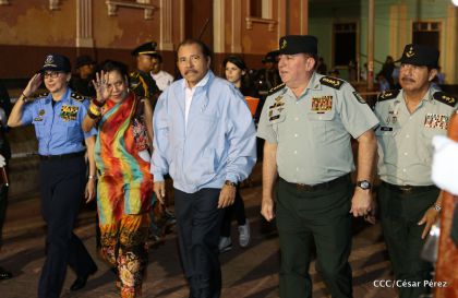 Daniel y Rosario celebran 121 Aniversario del Natalicio del General Sandino