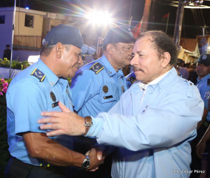 Daniel y Rosario celebran 121 Aniversario del Natalicio del General Sandino