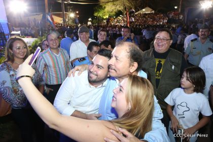 Daniel y Rosario celebran 121 Aniversario del Natalicio del General Sandino