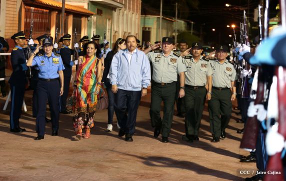 Daniel y Rosario celebran 121 Aniversario del Natalicio del General Sandino