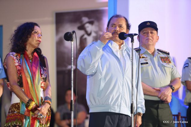 Daniel y Rosario celebran 121 Aniversario del Natalicio del General Sandino