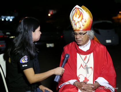 Juventud católica celebra efusivo homenaje al Cardenal Brenes
