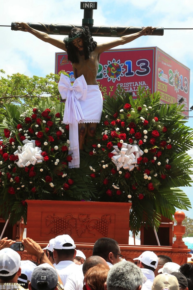Viacrucis de Viernes Santo en Managua