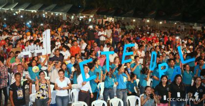Juventud católica celebra efusivo homenaje al Cardenal Brenes