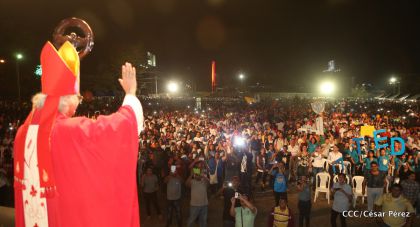 Juventud católica celebra efusivo homenaje al Cardenal Brenes