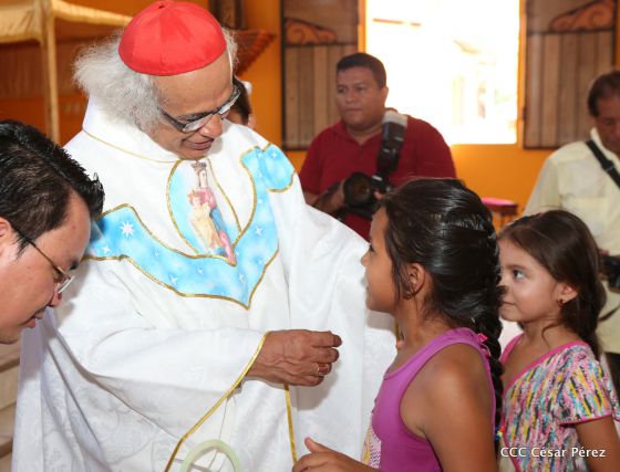 Celebran con júbilo y devoción a María Auxiliadora en Los Altos, Nindirí