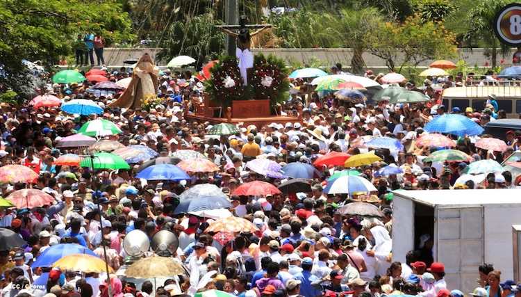 Viacrucis de Viernes Santo en Managua
