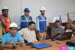 Denis Martínez visita Estadio Nacional de Béisbol