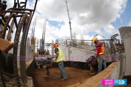 Denis Martínez visita Estadio Nacional de Béisbol
