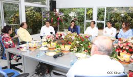 Daniel y Rosario reciben al presidente de Honduras, Juan Orlando Hernández