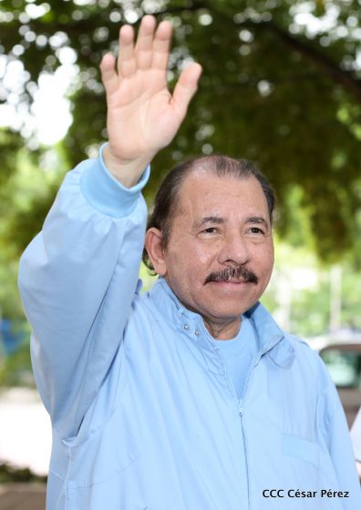 Daniel y Rosario rinden homenaje al Comandante Carlos Fonseca en su 80 Natalicio