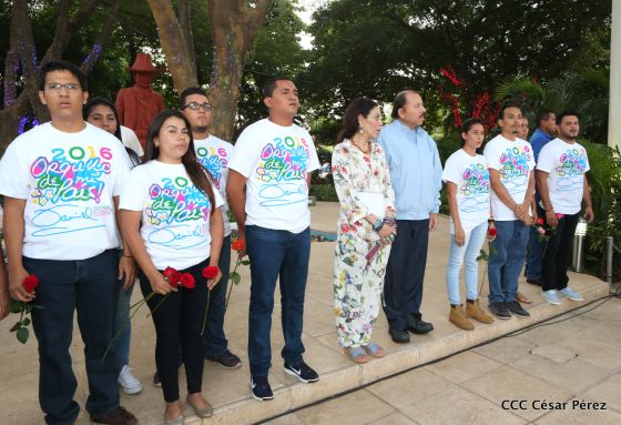 Daniel y Rosario rinden homenaje al Comandante Carlos Fonseca en su 80 Natalicio